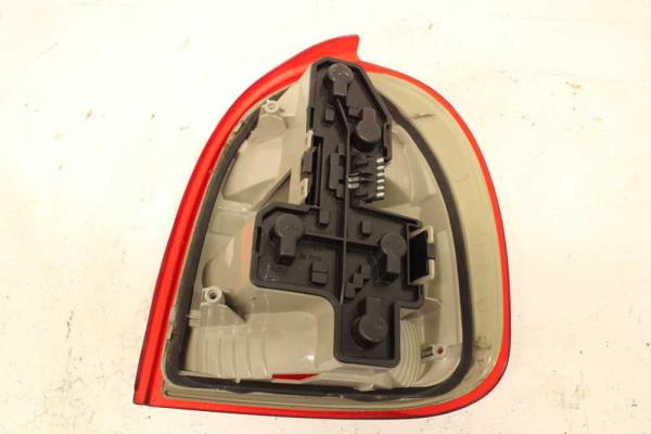 FEU ARRIERE GAUCHE OPEL CORSA B 3 PORTES - Vue 2